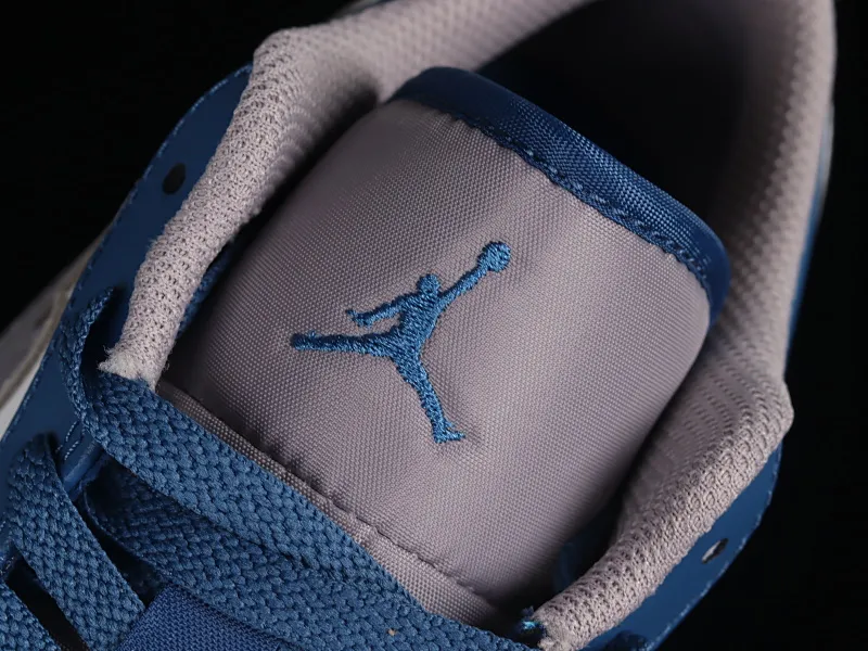 All categories Air Jordan Jordan series basketball shoes Air Jordan 1 Low G version pure original Air Jordan 1 Low "French Blue" AJ1 Joe 1 white blue cultural low-top casual sneakers 553558-412